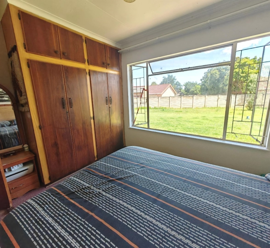 4 Bedroom Property for Sale in Pellissier Free State